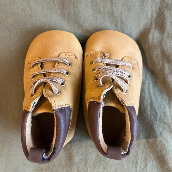 Baby Shoes - Picture 1 of 2